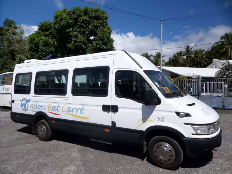 Louer minibus avec chauffeur pour excursion à La Réunion, Saint-Denis, Allon Bat Carré